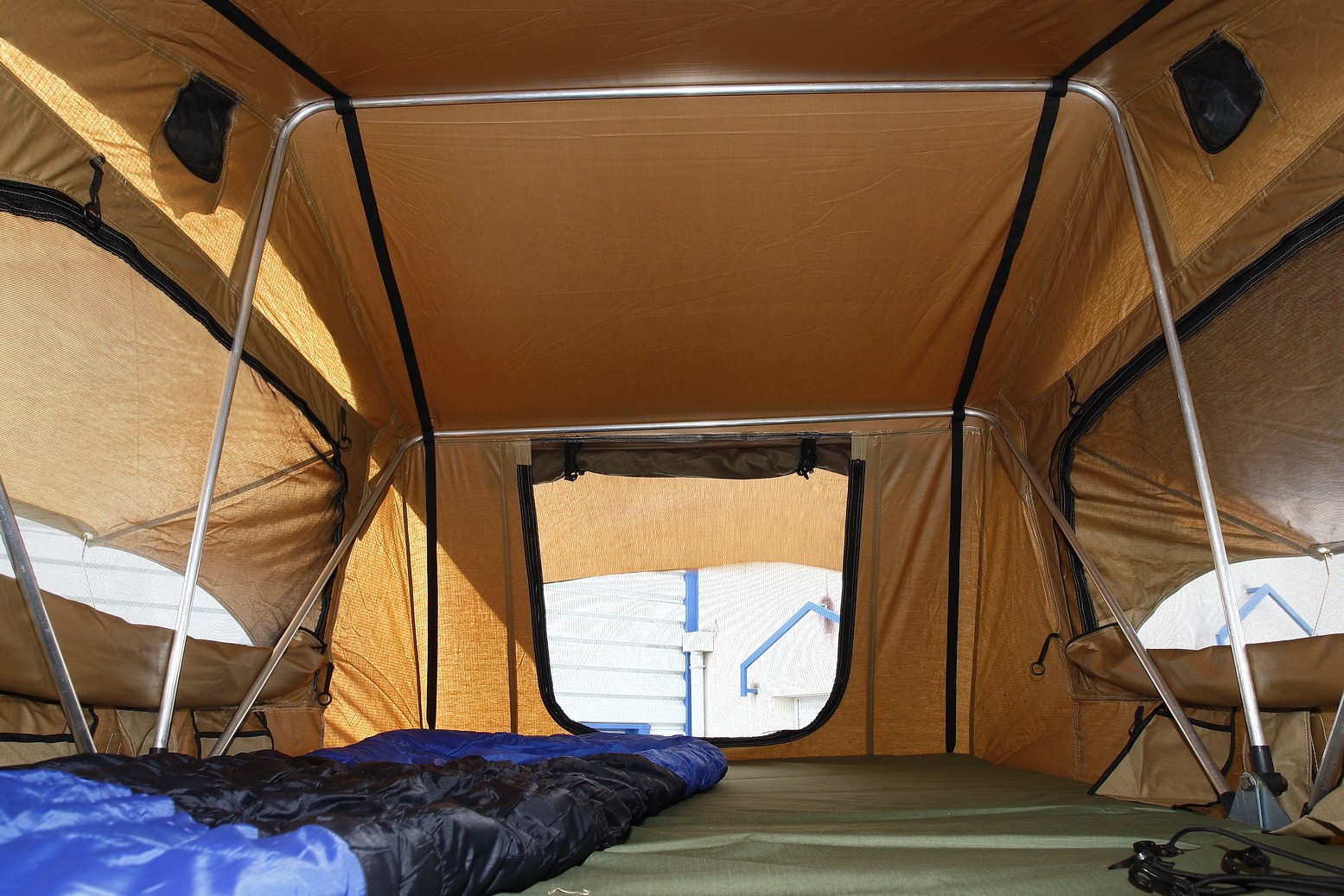 TENTE DE TOIT DJEBEL LINE 140 std