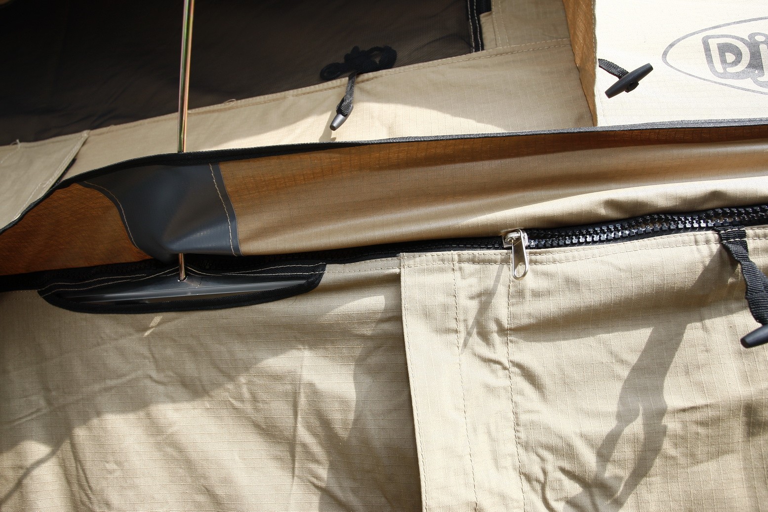 TENTE DE TOIT DJEBEL LINE 180TT plus