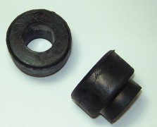 SILENT BLOC TIRANT DE PONT AVANT COTE CHASSIS