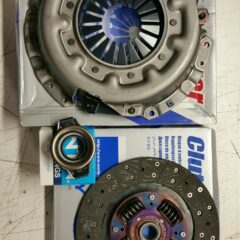 KIT EMBRAYAGE NISSAN D22