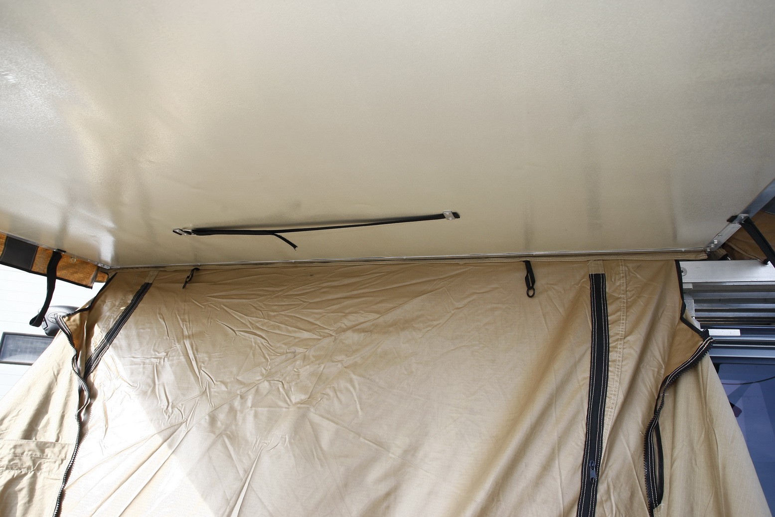 TENTE DE TOIT DJEBEL LINE 180TT plus