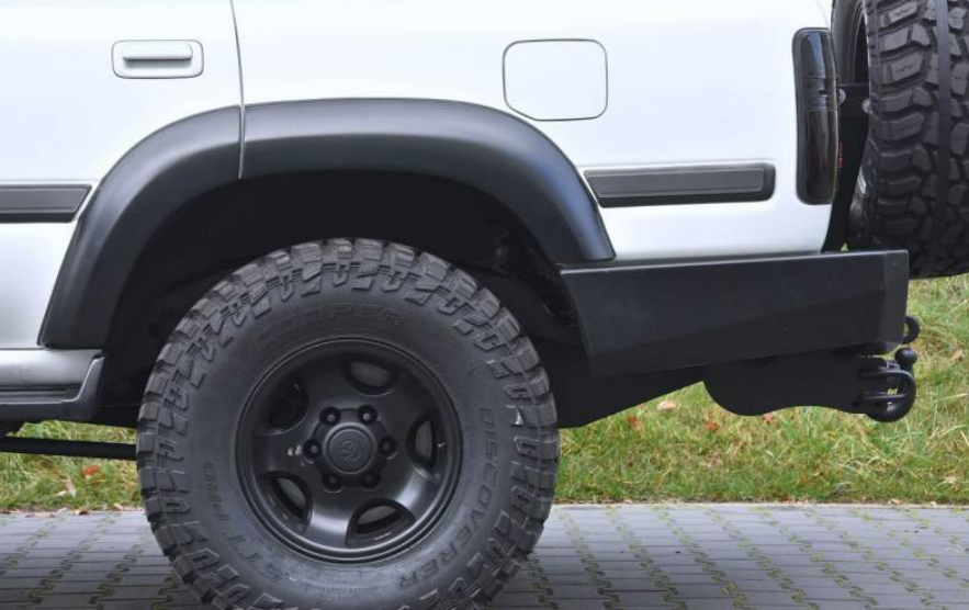 PARE CHOC ARRIERE HD Toyota Land cruiser HDJ80 AVEC SUPPORT ROUE SECOURS DROITE