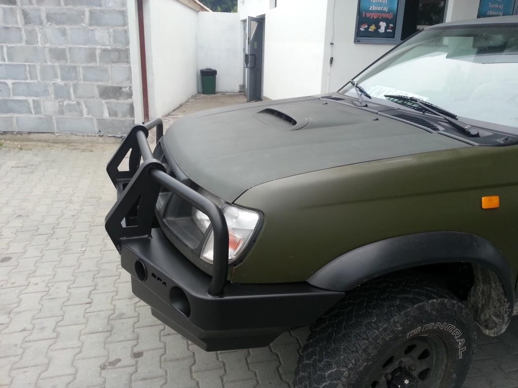 PARE-CHOCS AVANT DJEBELXtreme Nissan Navara D22 (1997-2000)