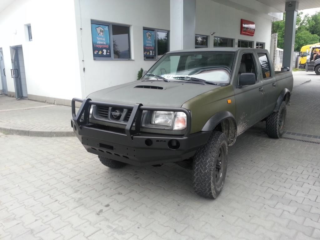 PARE-CHOCS AVANT DJEBELXtreme Nissan Navara D22 (1997-2000)