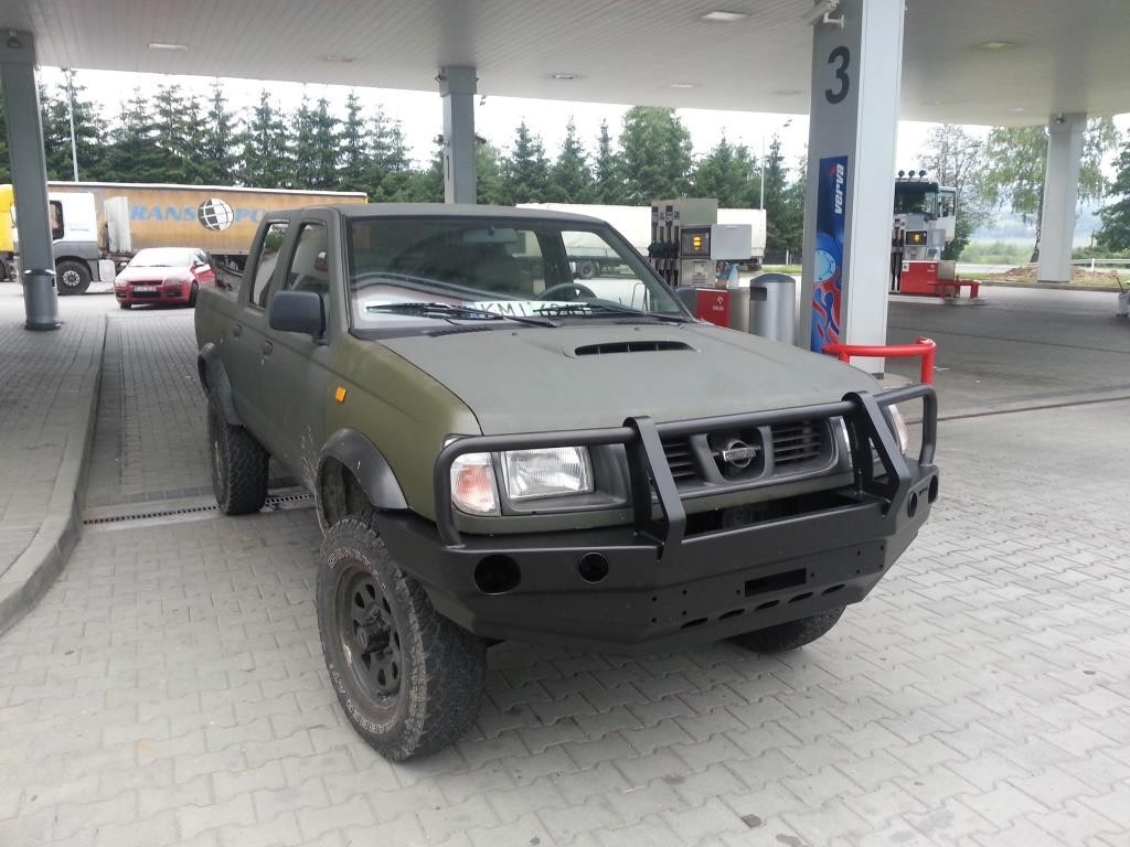 PARE-CHOCS AVANT DJEBELXtreme Nissan Navara D22 (1997-2000)