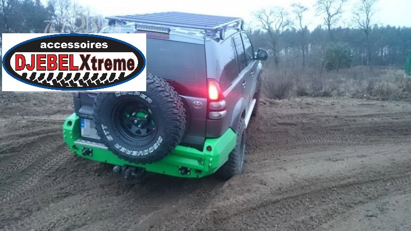 PARE-CHOC ARRIÈRE ACIER TOYOTA KDJ120 AVEC SUPPORT ROUE DROITE