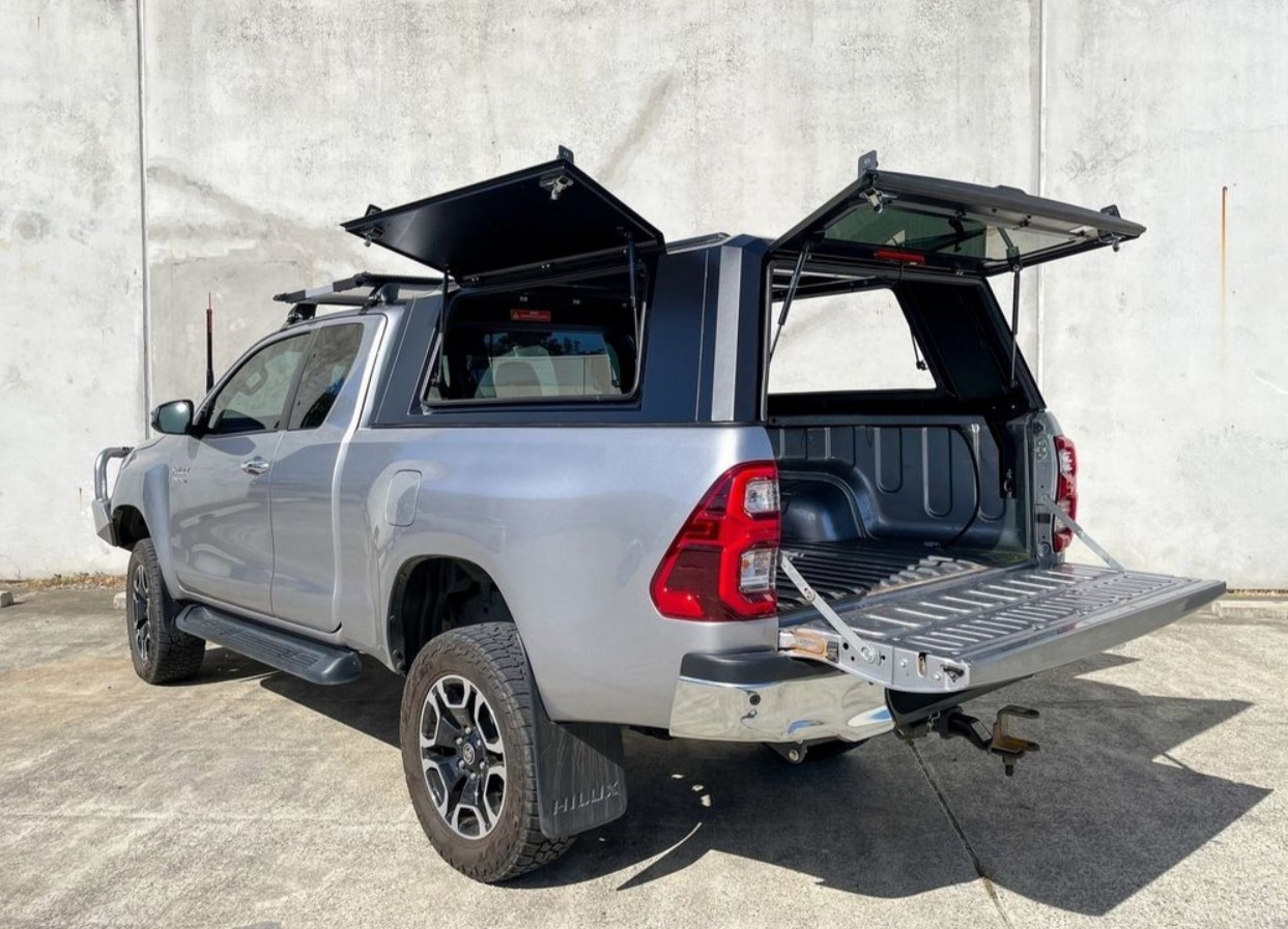 HARD TOP RSI EVO COMMERCIAL BLACK MAT TOYOTA HILUX REVO 2016+ EXTRA CAB