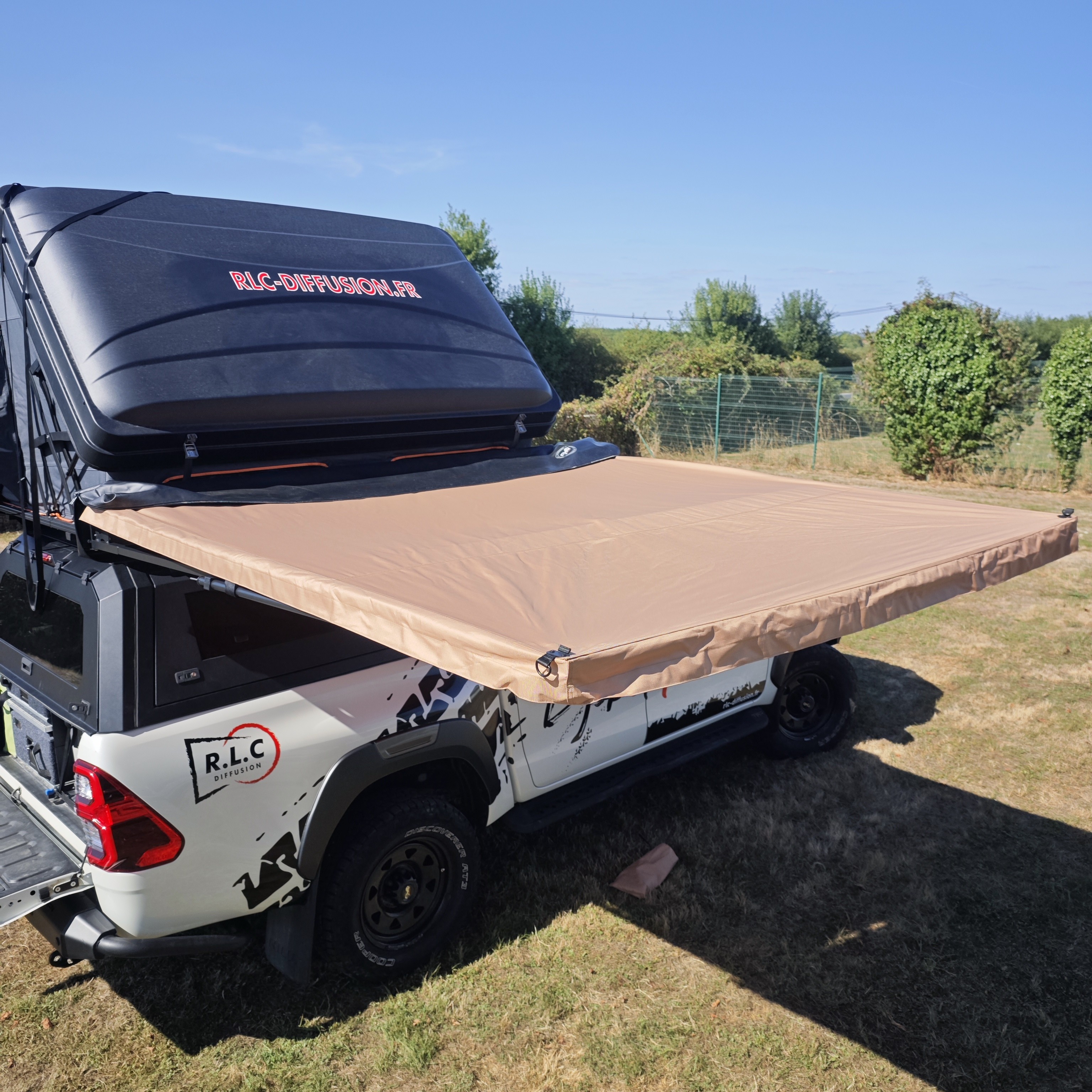 AUVENT AUTOPORTANT AUTOMATIQUE - DJEBELXTREME 230X230