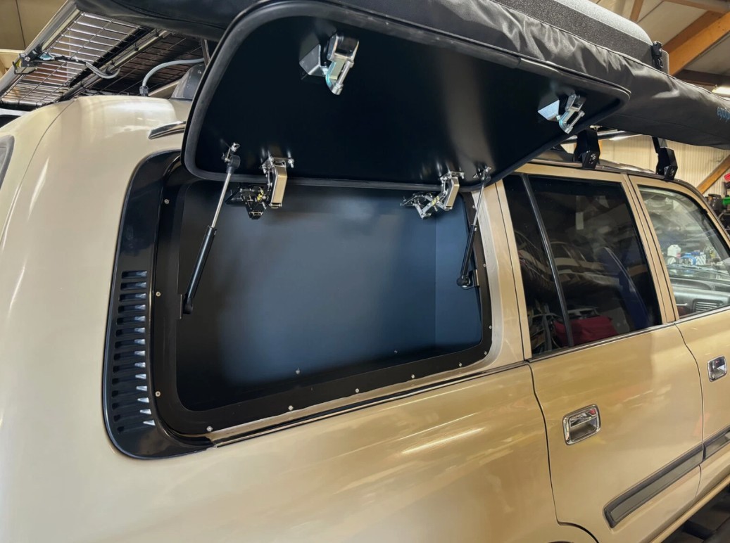 Fenêtre Gullwing aluminium droit HDJ80